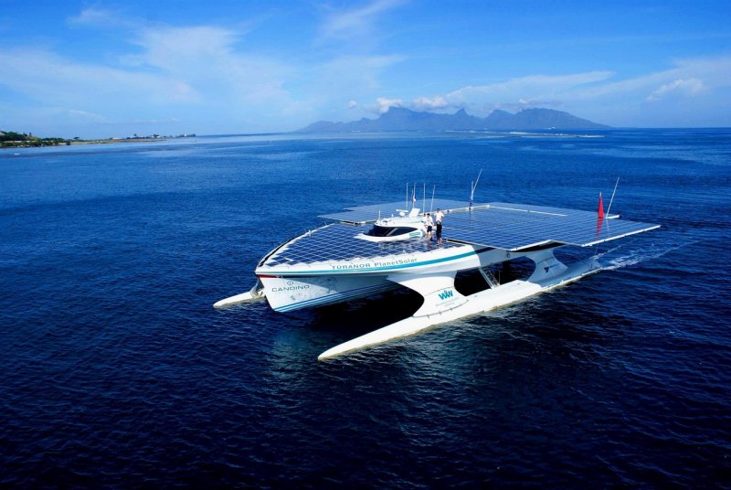 Катамаран PLANETSOLAR