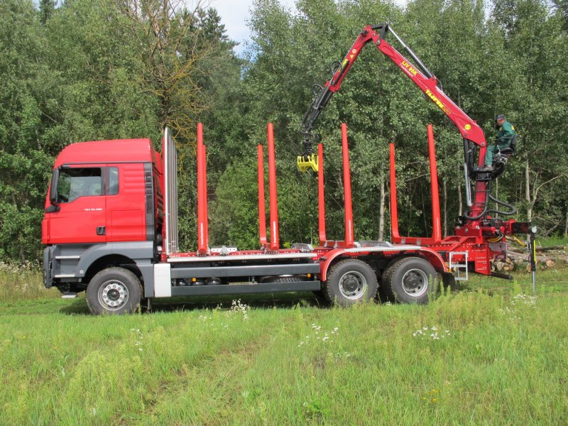 Volvo FMX 6x6 лесовоз