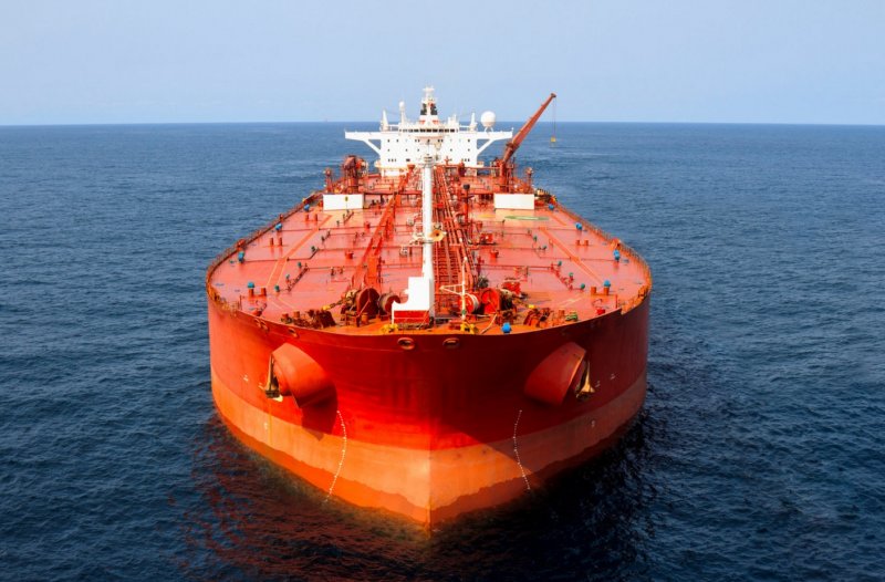 Нефтяной танкер esso Langbedoc