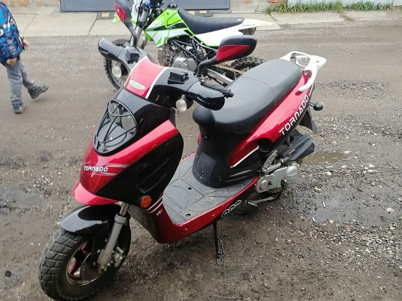 Скутер АВМ Торнадо 50