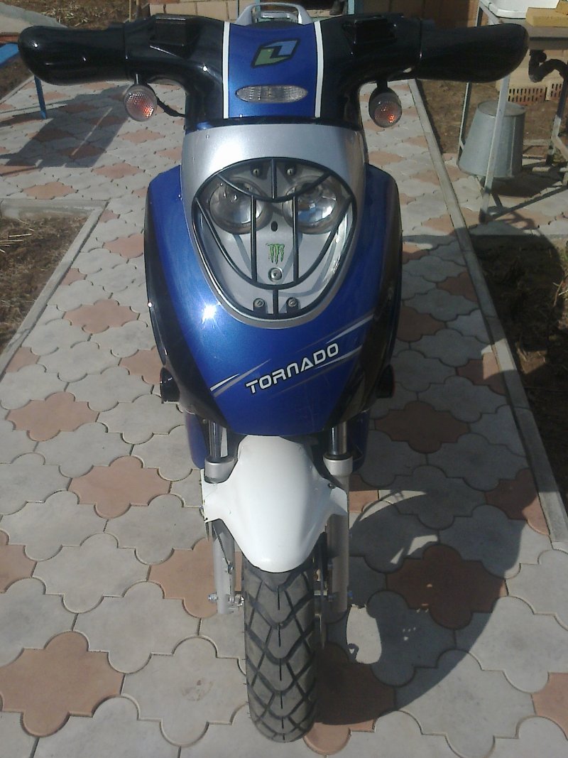 Стант скутер Торнадо s