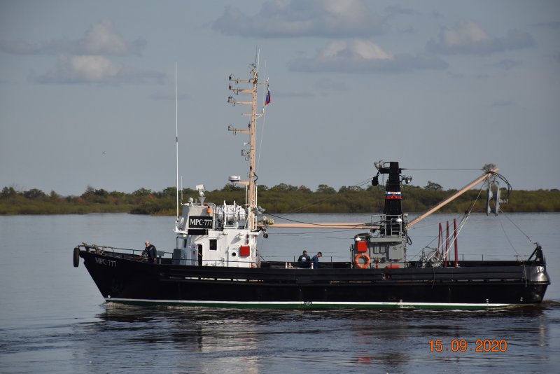 Сейнер МРС-225.