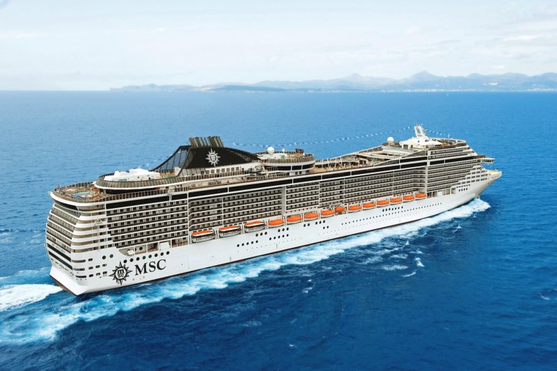 Круизный корабль MSC