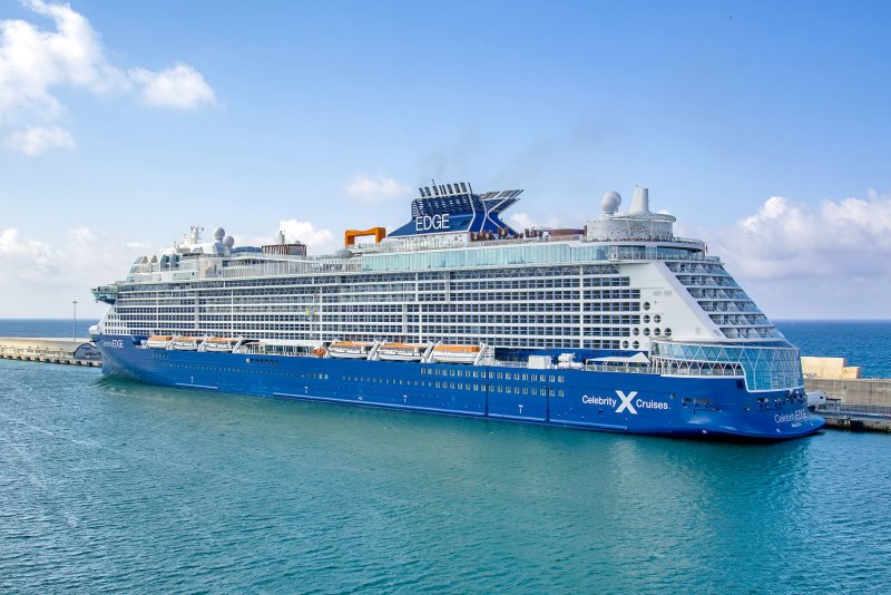 Круизный лайнер Celebrity Edge