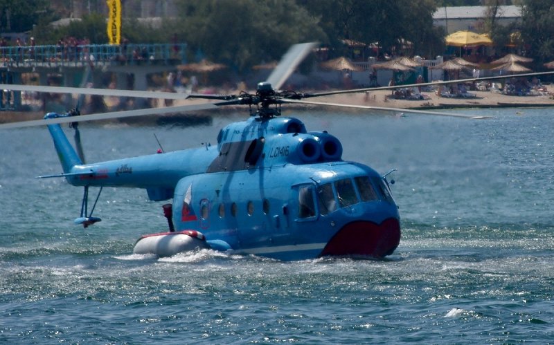 Вертолет-амфибия ми-14