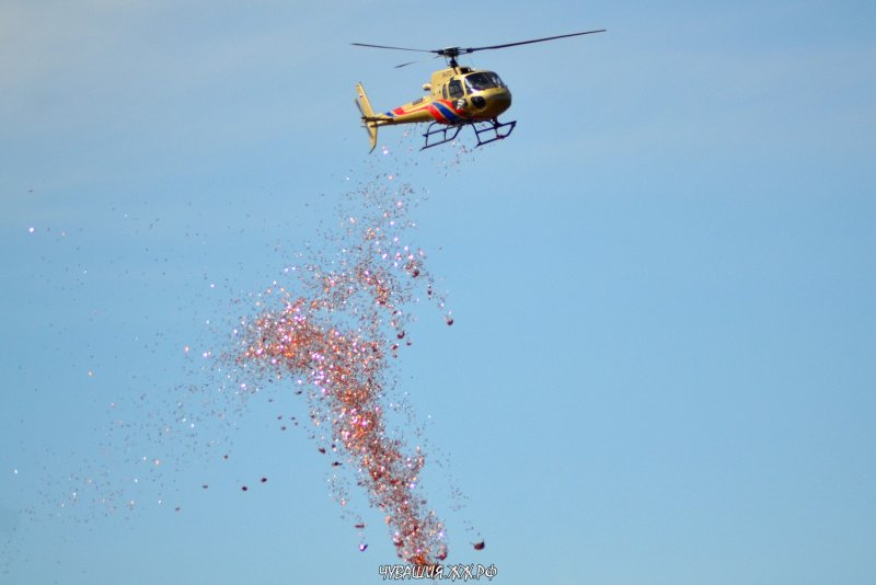 Eurocopter ec130 вертолет Redd bull