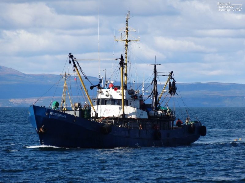 Сейнер RS-300
