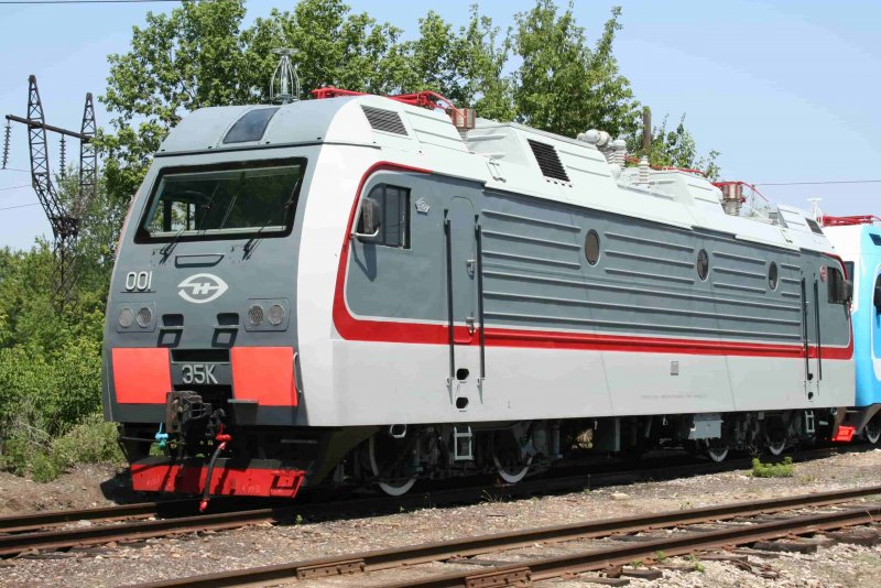 Электровоз Ермак 2эс5к