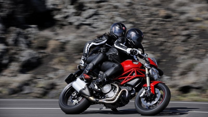 Ducati Monster 1100 2012