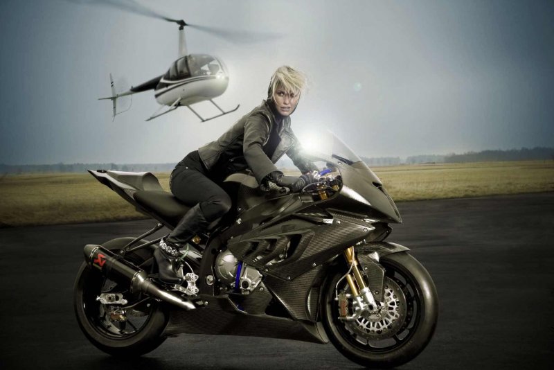 Анастасия BMW s1000rr