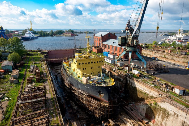 Док Кронштадтского морского завода