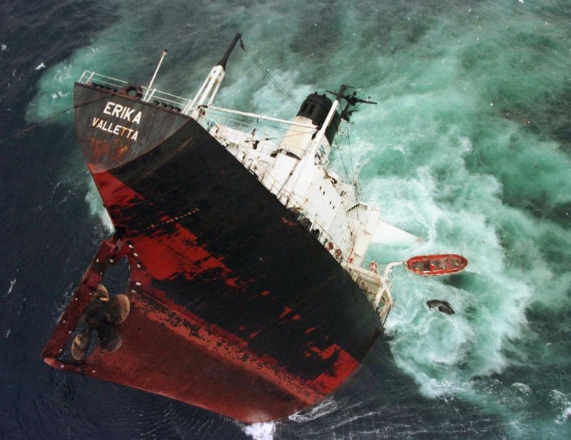 Нефтяной танкер Amoco Cadiz