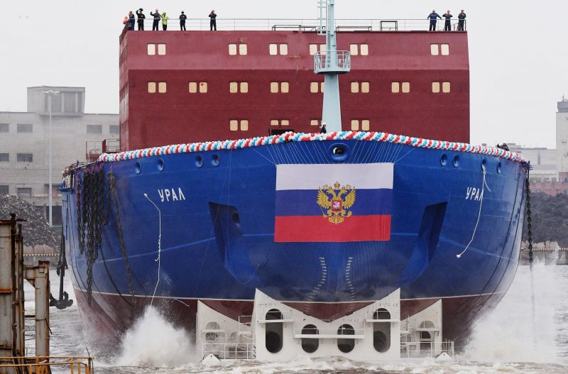 Ледокол Урал 22220