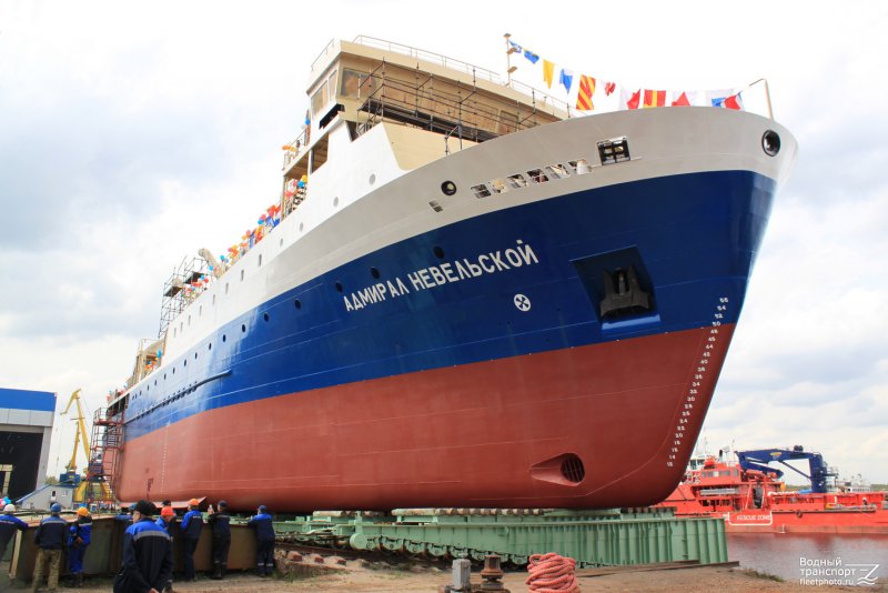 Грузопассажирское судно проекта pv22 "Адмирал Невельской".