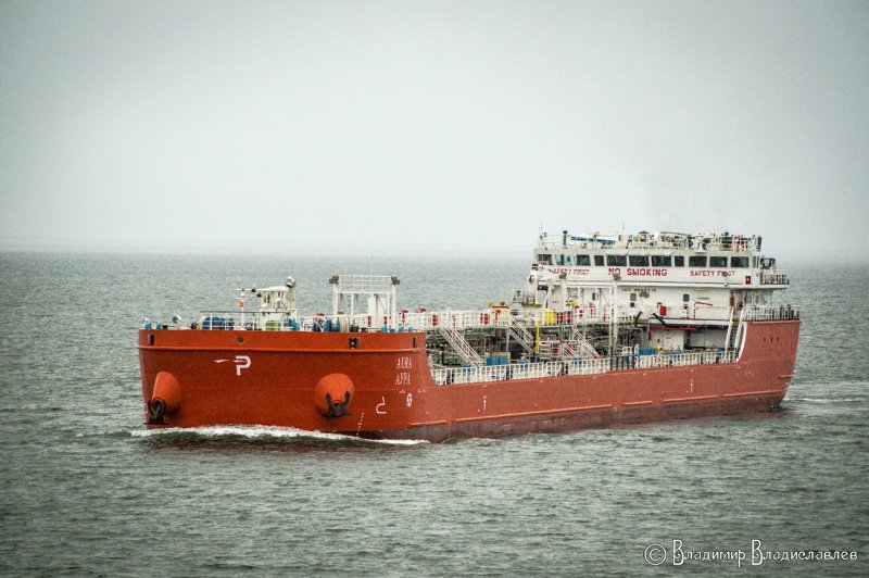 Судно Великий Новгород газовоз