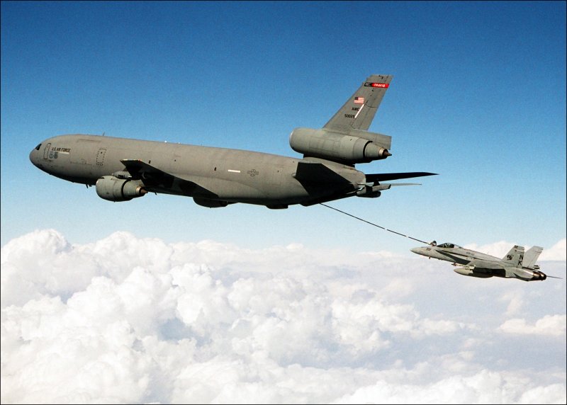 Заправщик Kc-10