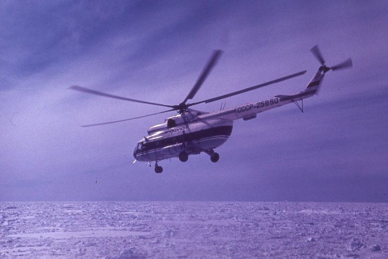 Автожир на ледоколе