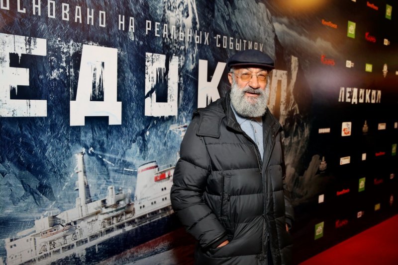 Кадры из фильма ледокол