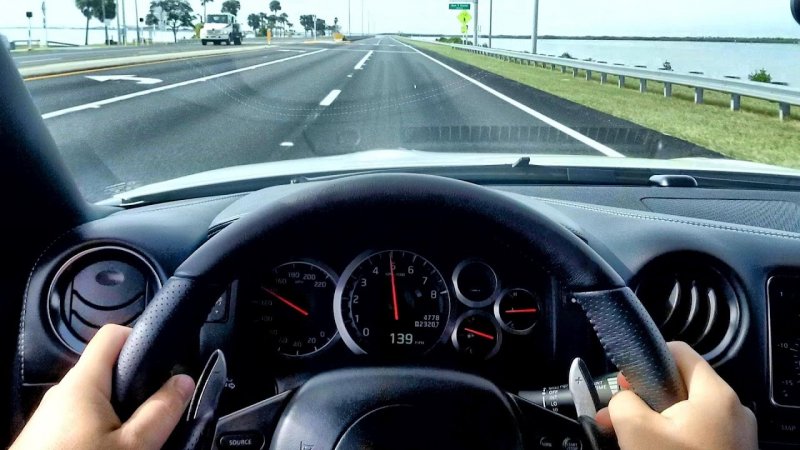 За рулем вид от первого лица