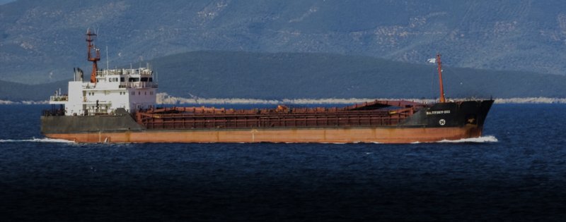 Смольный танкер нефтеналивной