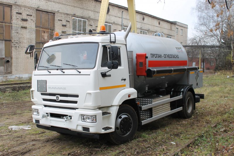 Автоцистерна АЦТ-12 на шасси КАМАЗ 43253