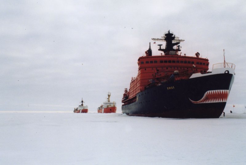 Северный морской путь ледоколы