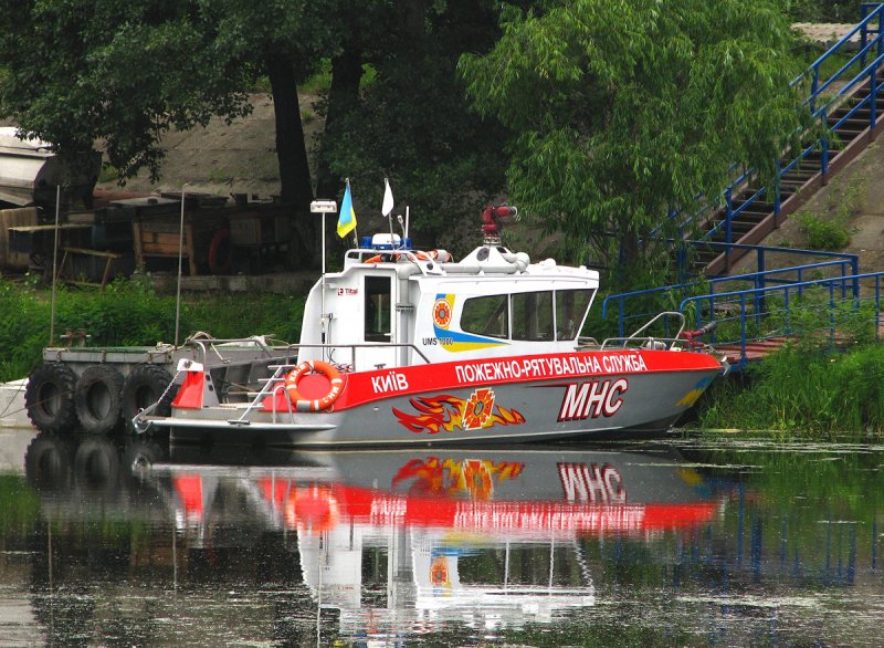 Катер морской охраны типа ums-1000