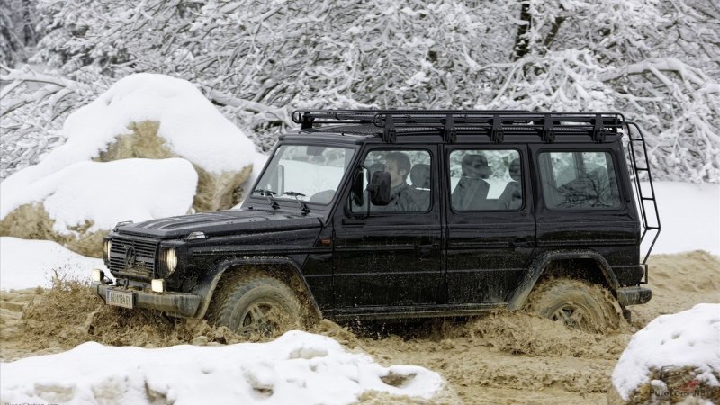 Mercedes Gelandewagen оффроуд