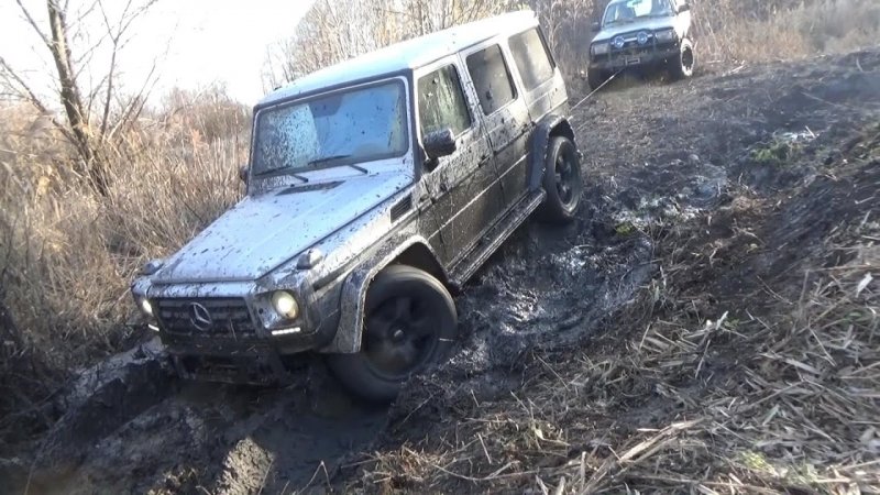 Мерседес Гелендваген по бездорожью
