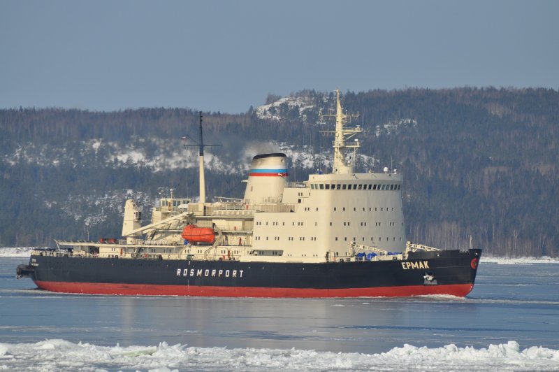 Ледокол Ермак Росморпорт
