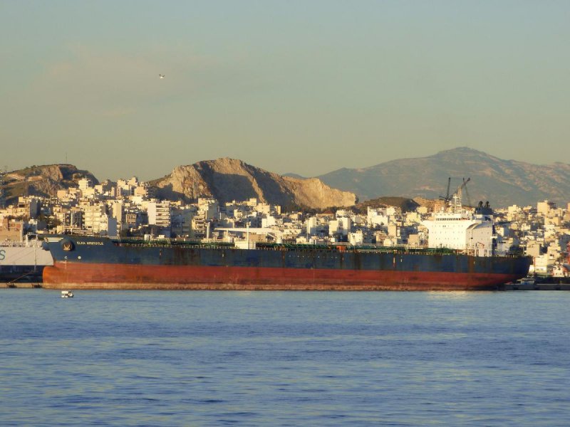 VLCC танкер