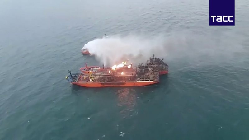 Сухогруз протаранил в Босфоре