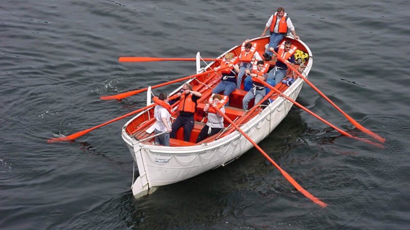 Lifeboat бот спасательный