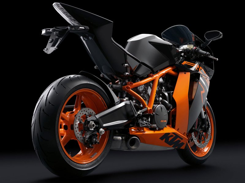 Спортбайк КТМ rc8 1190
