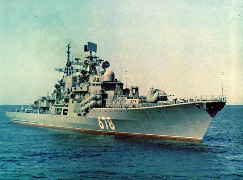 Корабль Новик миноносец