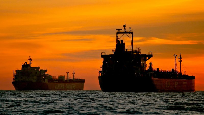 Индия нефтяные танкеры