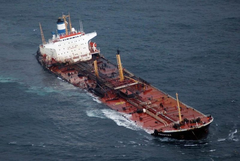 Лукойл комплексный нефтяной терминал Калининград