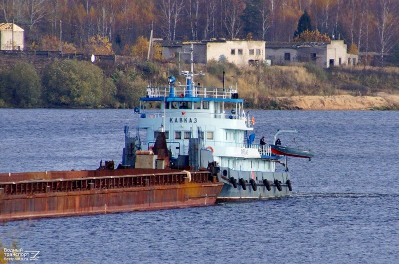 Буксир толкач Дунайский 49