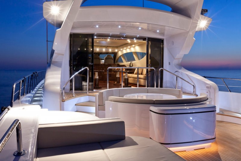 Benetti 105 2012
