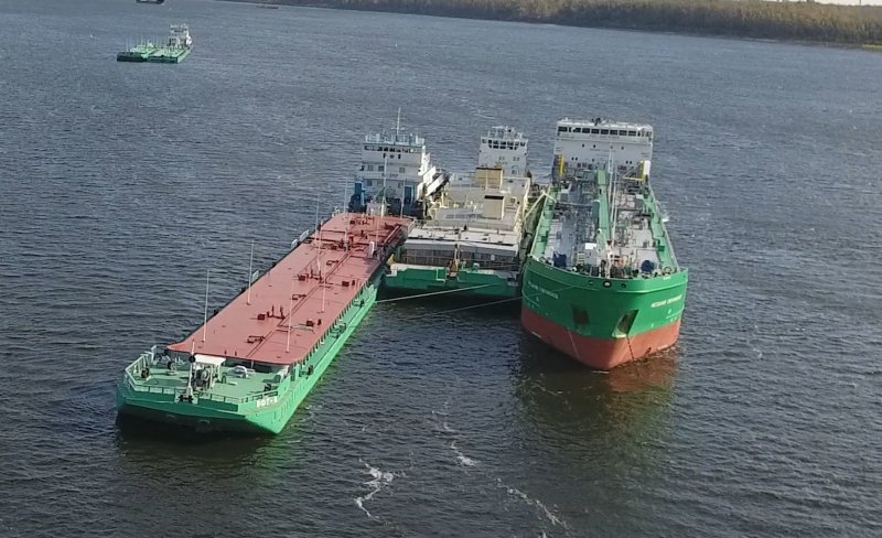 Механик Воронков танкер
