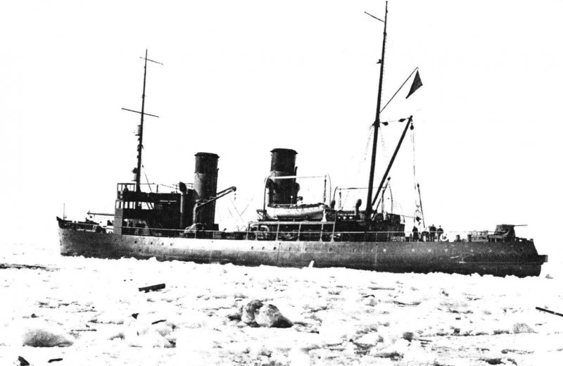 Ледокол «Козьма Минин» в горле белого моря. 1920 Г.