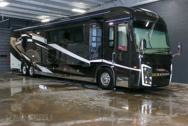Entegra coach Cornerstone 45