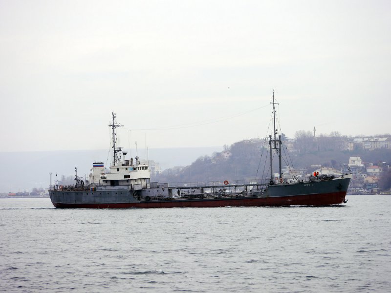Танкер Истра 9632088