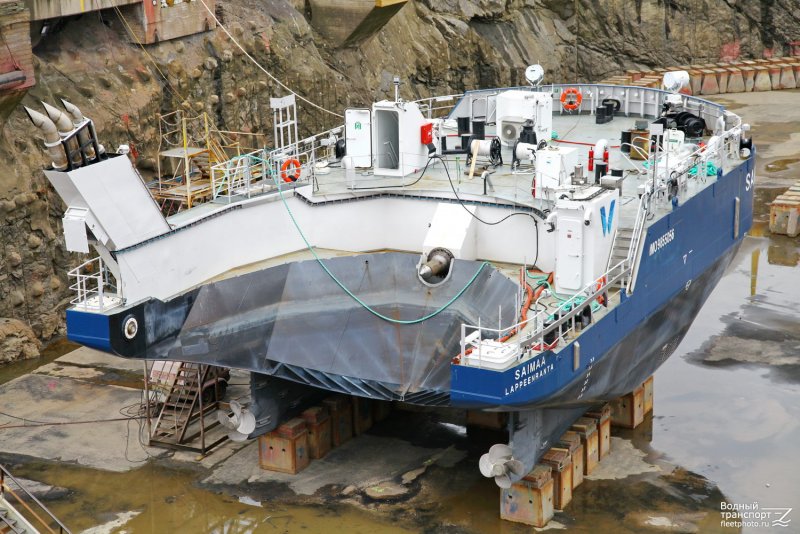 Полупогружное судно Aker Arctic