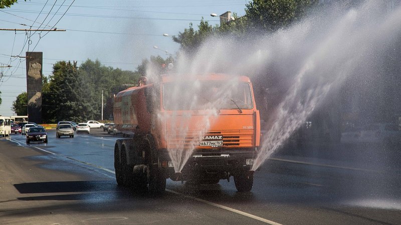 КАМАЗ полив улиц