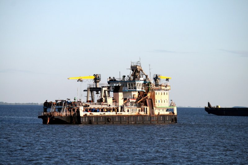 Земснаряд 81410