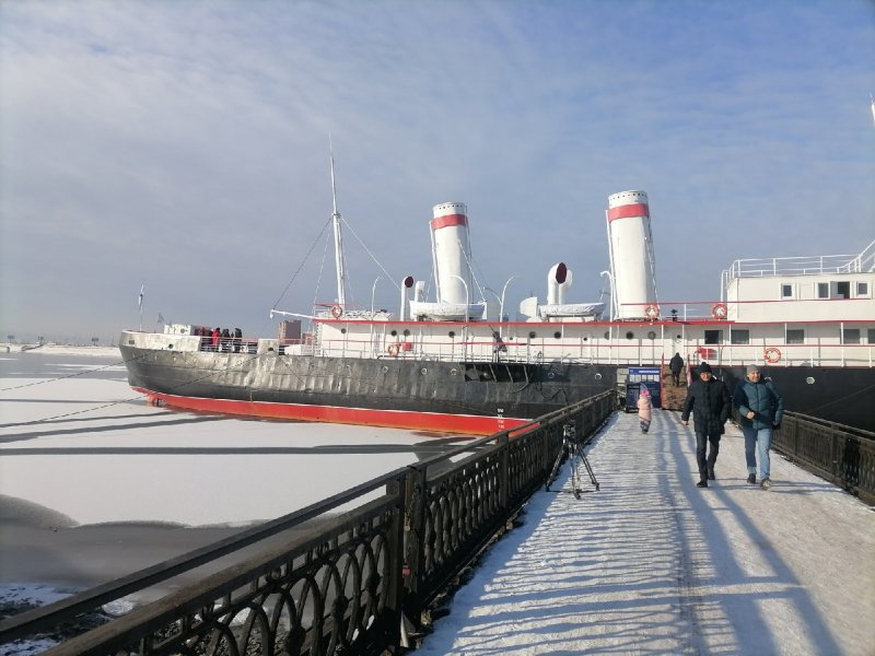 Глетчер ледокол