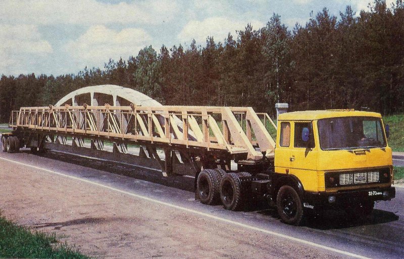 МАЗ 6422 панелевоз