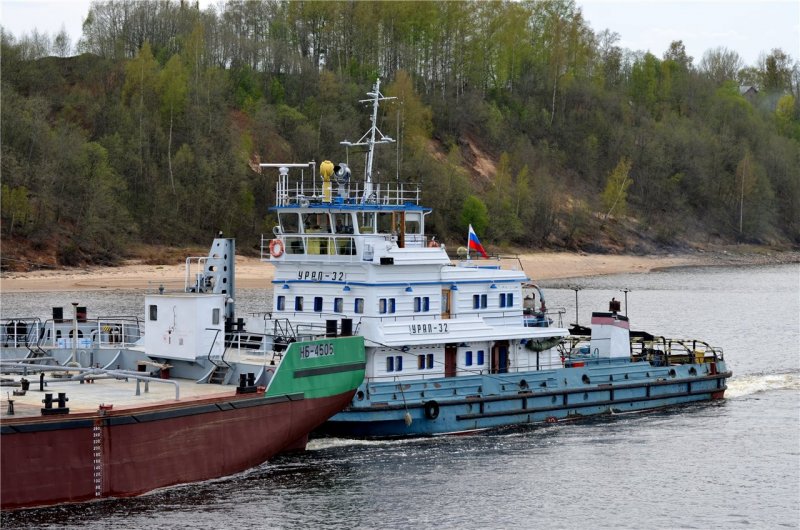 Буксир толкач Волгарь 36