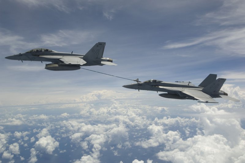 F 18 refueling